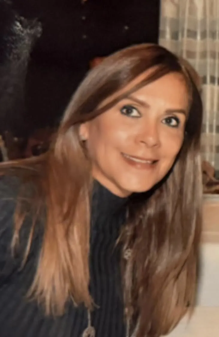 Branda Cruz Díaz — Vive una vida empoderada